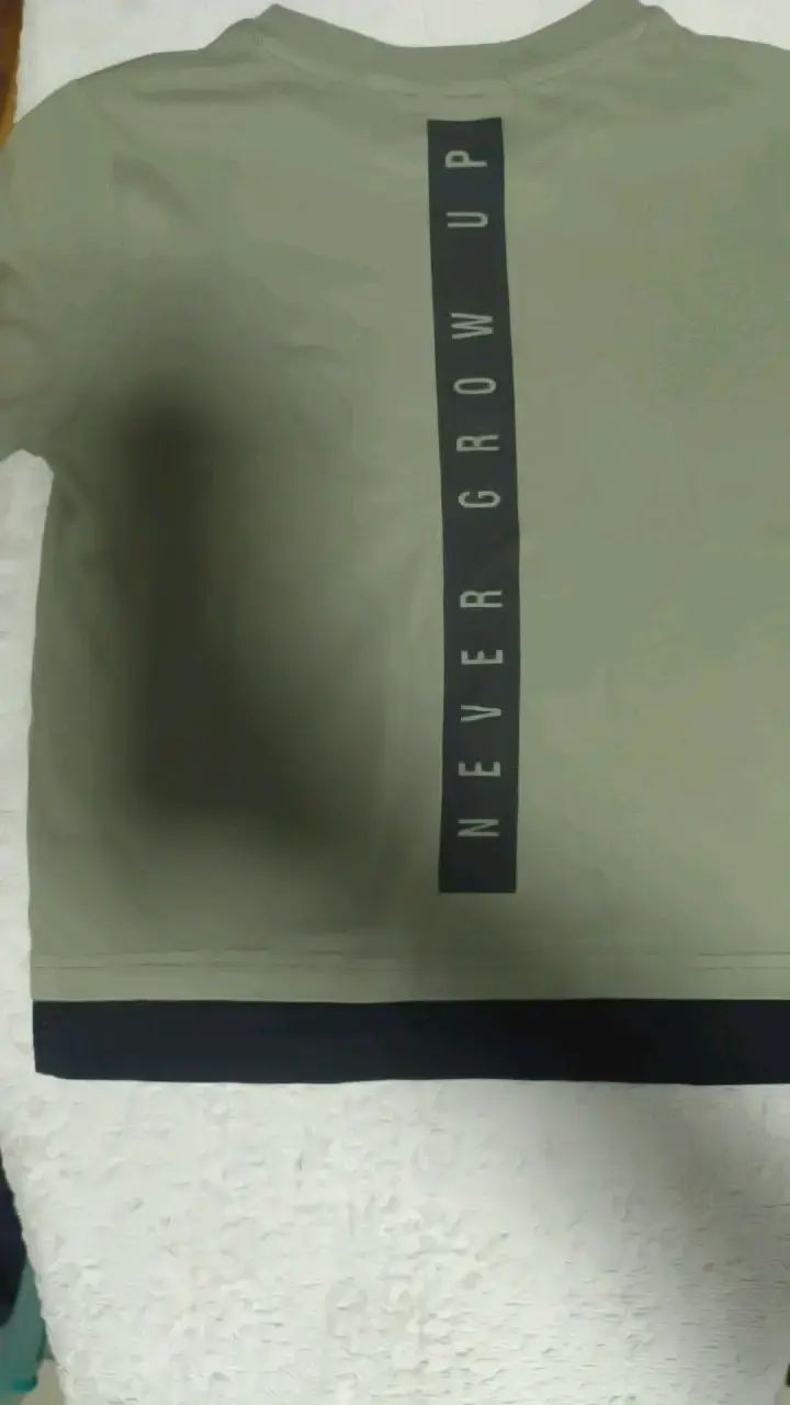 Polera verde con estampado 'Awesome Dude' para niño - 2