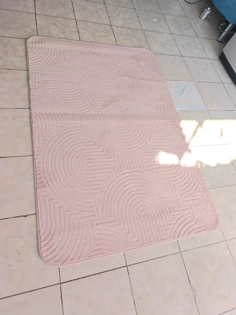 Alfombra grande con diseño geométrico - 3