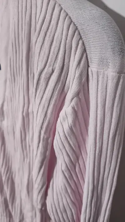 Cardigan de punto rosa claro para mujer - miniatura 3