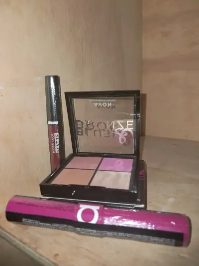 Set de paleta contorno, labial y rimel - miniatura 2