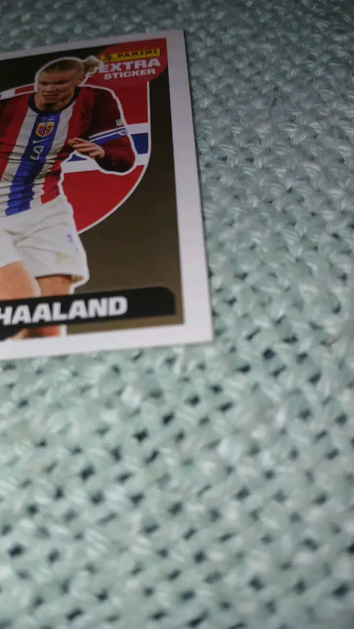 Lámina Panini Erling Haaland FIFA 2022 - 3