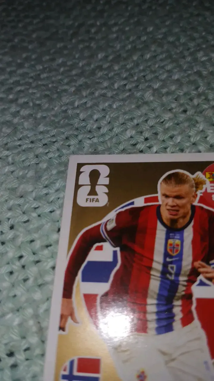 Lámina Panini Erling Haaland FIFA 2022 - 4
