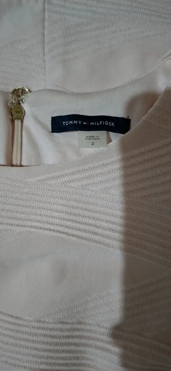 Vestido Tommy Hilfiger beige elegante - 2