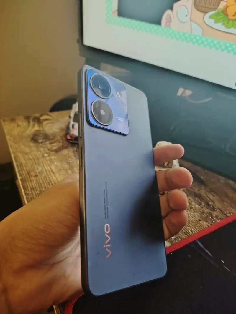 Celular vivo y27 5g (trizado) - 4