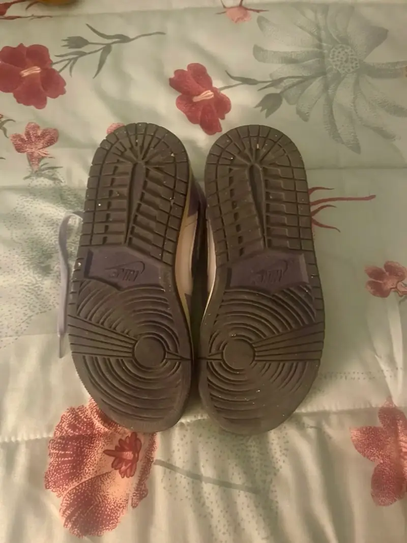 Zapatillas Air Jordan 1 moradas número 35,5 - 4