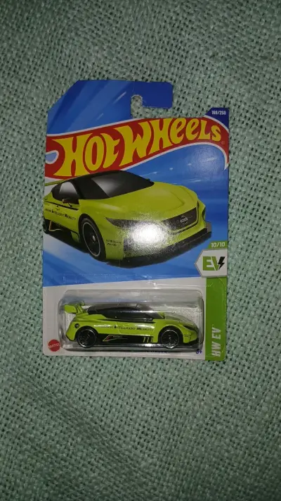 Auto Hot Wheels Nissan Leaf Nismo RC_02 TH - miniatura 1