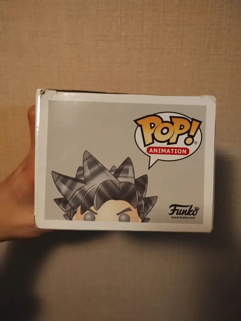 Figura Funko Pop Goku Ultra Instinct Dragon Ball - 5