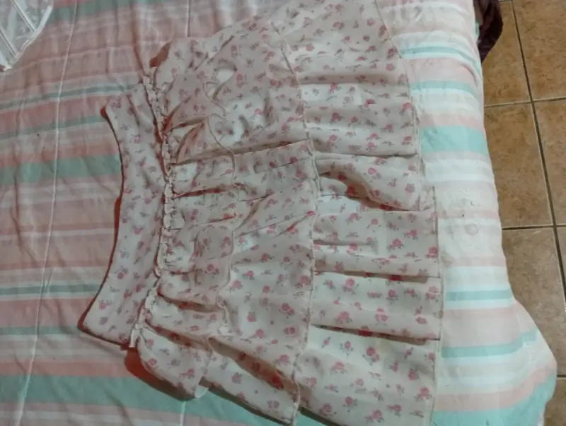 Falda corta con estampado floral