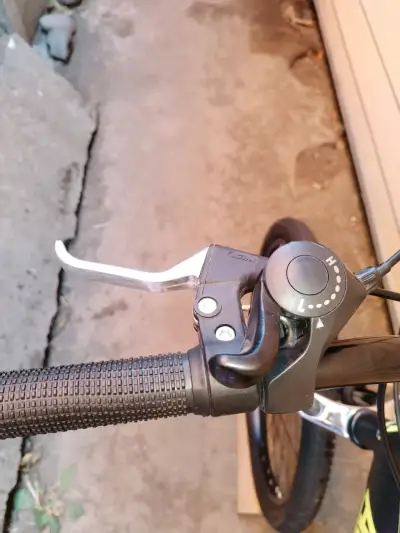 Bicicleta de montaña Avalanche 21 velocidades - miniatura 4