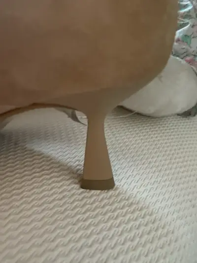 Botas de gamuza beige Zara con tacón - miniatura 1