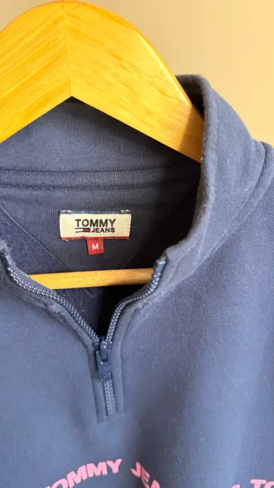 Polerón Tommy Jeans azul marino con cierre - miniatura 4
