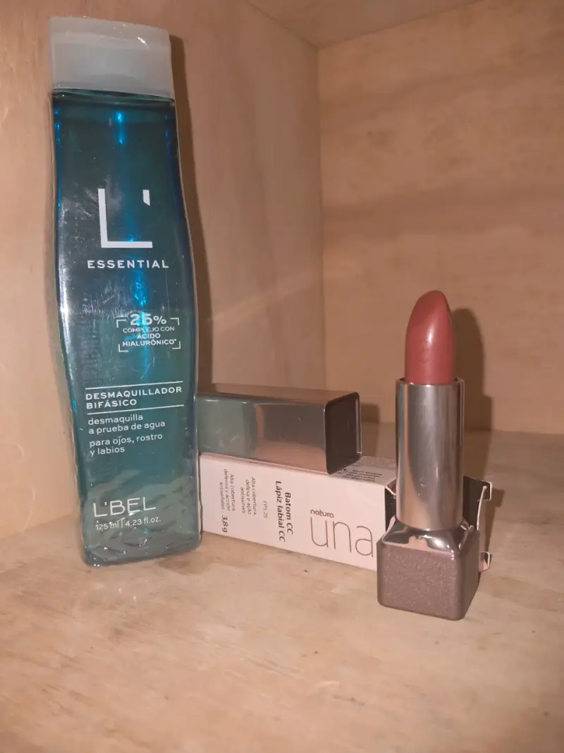 Set de Desmaquillante y Labial Natura Una