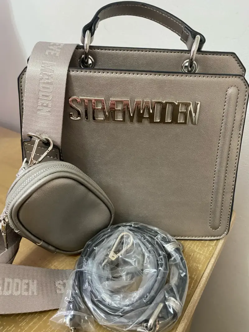Cartera Steve Madden metálica con correa ajustable - 2