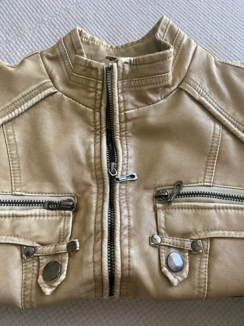 Chaqueta de cuero sintético marrón con cierre - 5