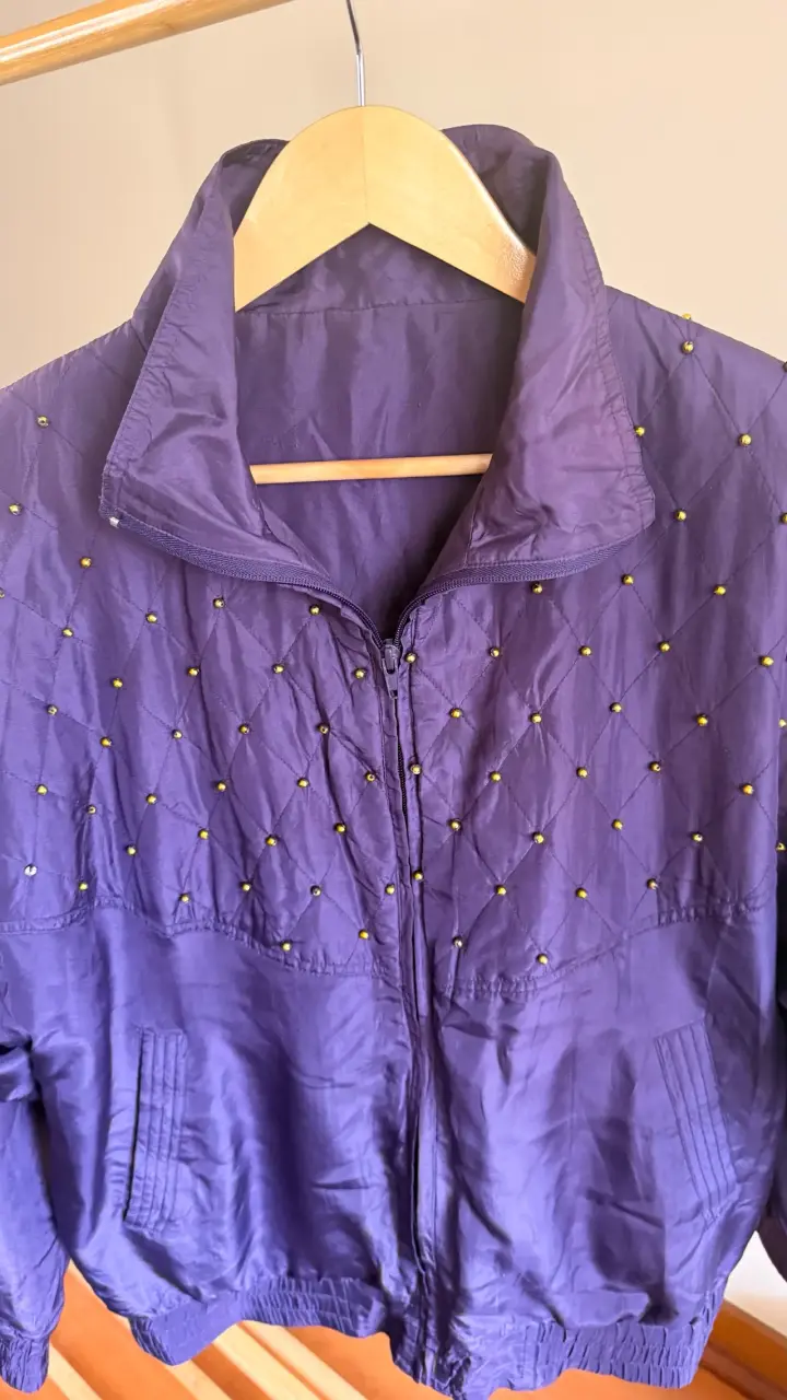 Chaqueta Morada con Tachuelas para Mujer - 2