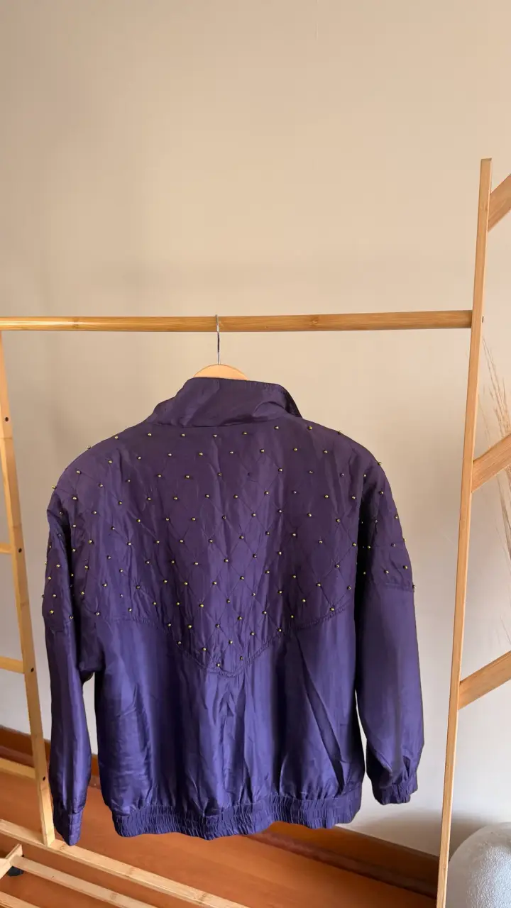 Chaqueta Morada con Tachuelas para Mujer - 3