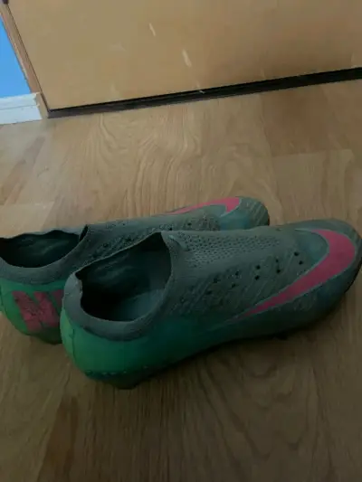 Botines de fútbol Nike Mercurial - miniatura 3