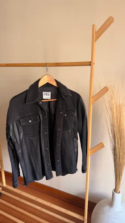 Chaqueta Negra de Mezcla Zara para Hombre - miniatura 1