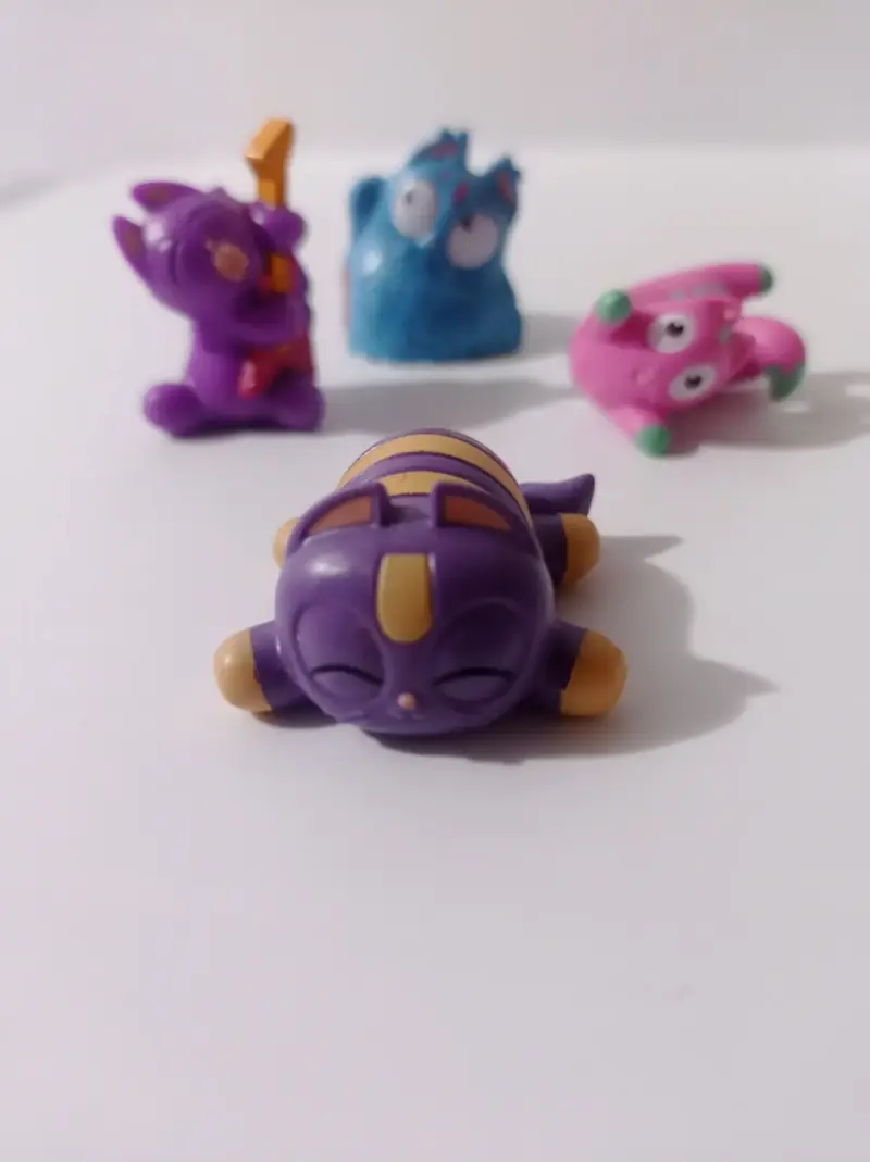 Figuras de colección de gatos Lost Kitties - 2