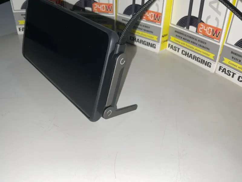 Cable USB-C 240W con soporte para teléfono - 2