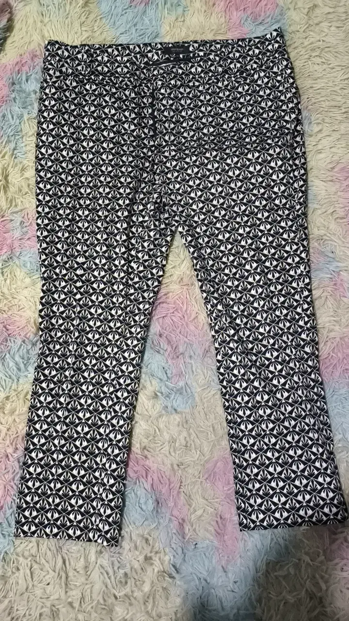 Pantalones estampados Mangun talla 46