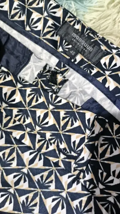 Pantalones estampados Mangun talla 46 - miniatura 2