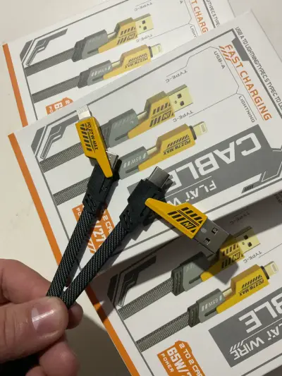 Cable de carga rápida USB a USB-C y Lightning - miniatura 2