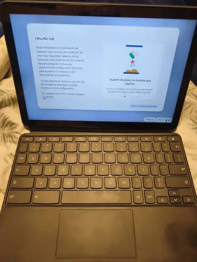 Chromebook Lenovo con teclado desmontable - miniatura 1