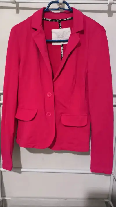 Blazer rojo para mujer elegante - miniatura 1