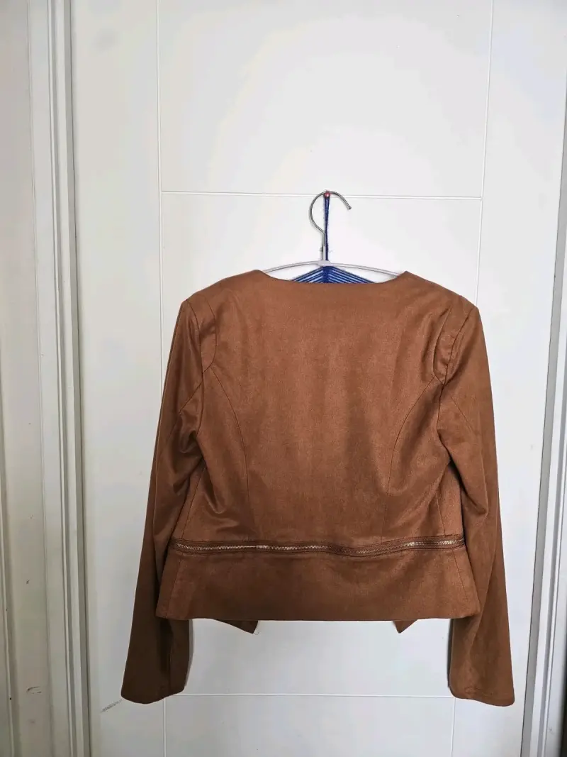 Chaqueta marrón de mujer con cierre NRG - 2