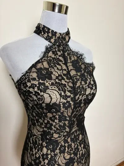 Vestido de fiesta New Look encaje negro y nude - miniatura 4