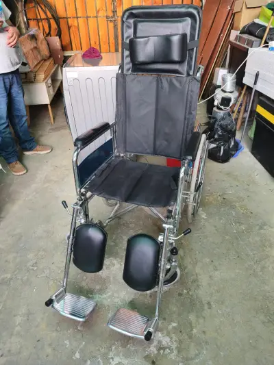 Silla de Ruedas Plegable de Acero Inoxidable - miniatura 3