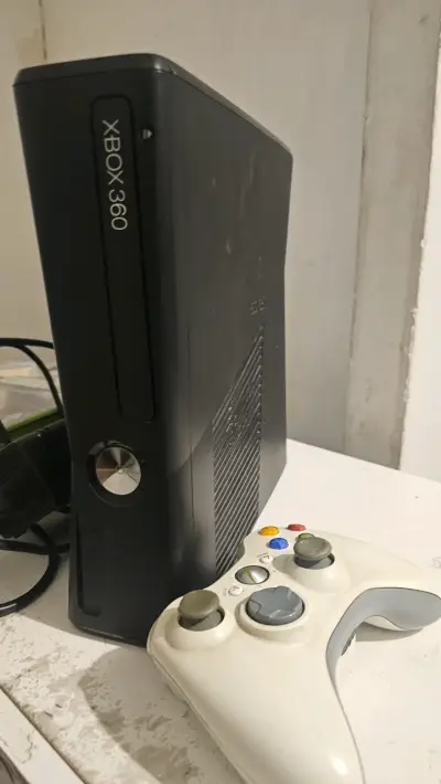 Consola Xbox 360 - miniatura 1