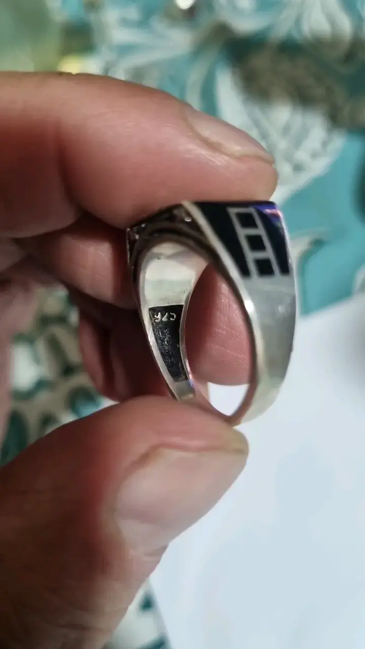 Anillo de acero inoxidable con diseño geométrico - 5