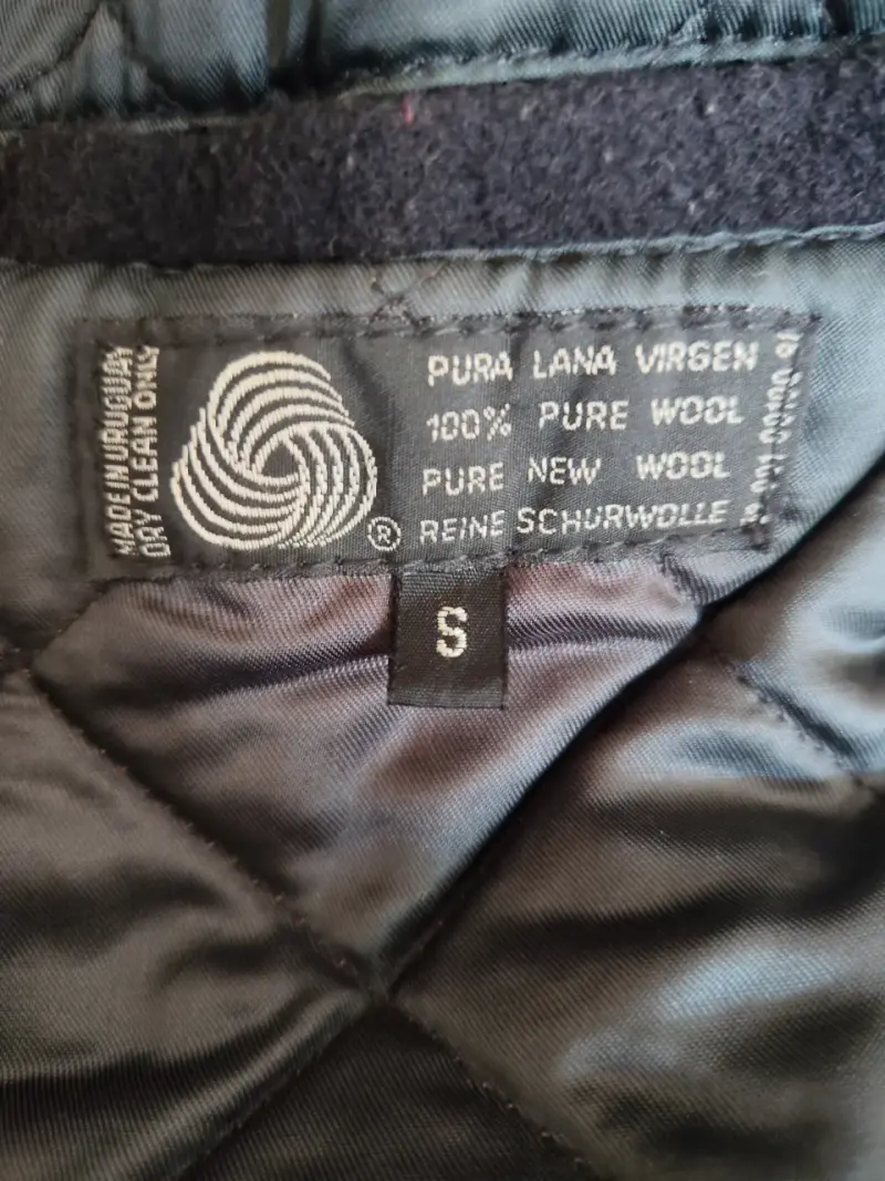 Abrigo de lana negro talla S con botones de madera - 6
