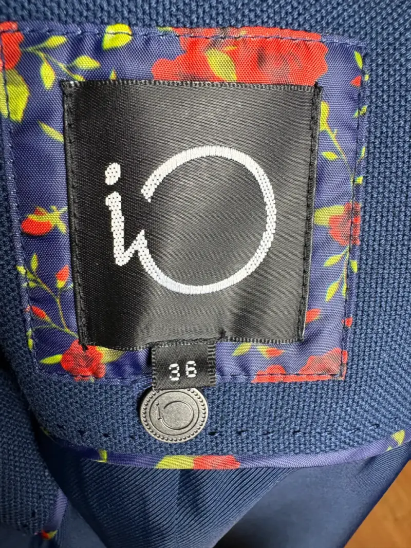 Blazer iO azul marino entallado talla 36 - 4