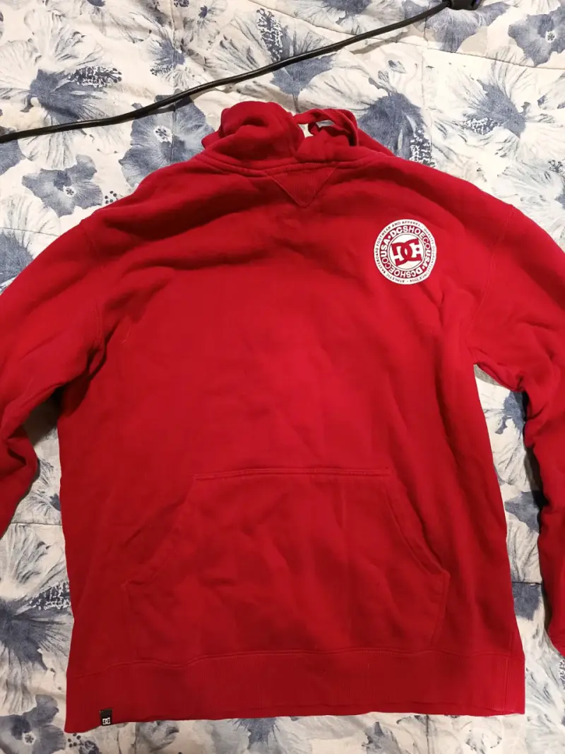 Polerón con capucha rojo DC Shoes talla M - 1