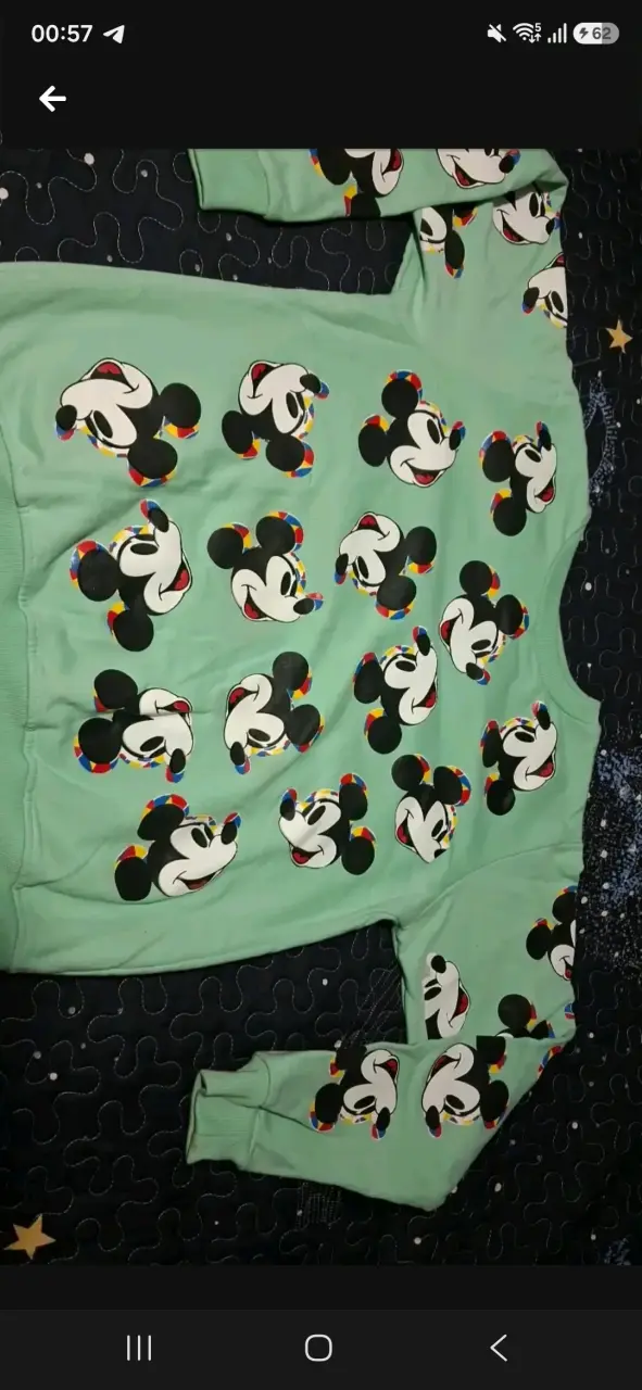 Polerón verde con estampado de Mickey Mouse - 2