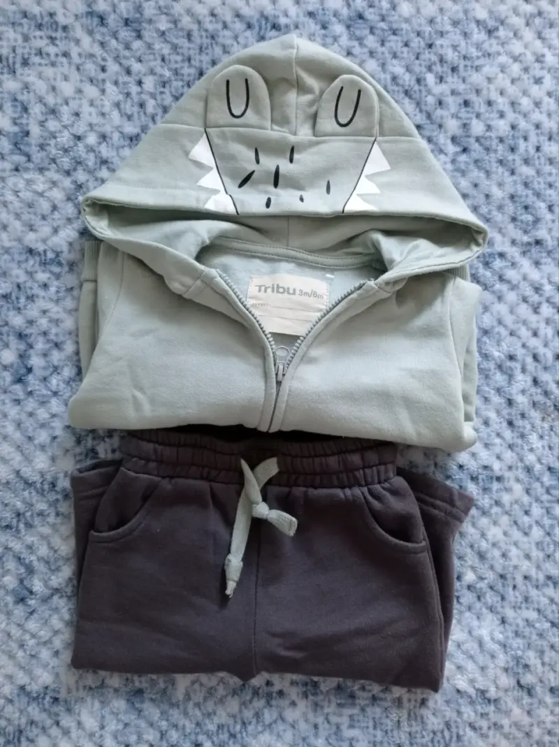 Conjunto de bebé Tribu con capucha 3-6 meses - 1
