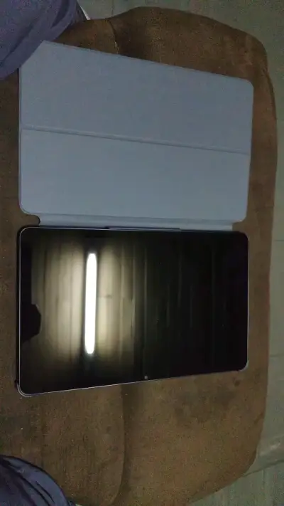 Tablet Huawei MatePad  con funda - miniatura 1