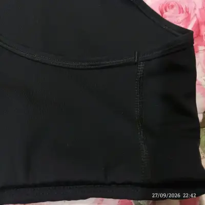 Top deportivo negro Nike Dri-FIT para mujer - miniatura 5