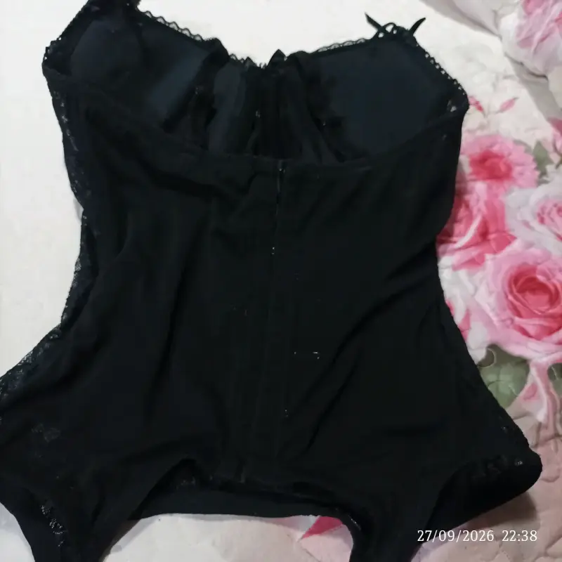 Corset negro de encaje con ligas - 2