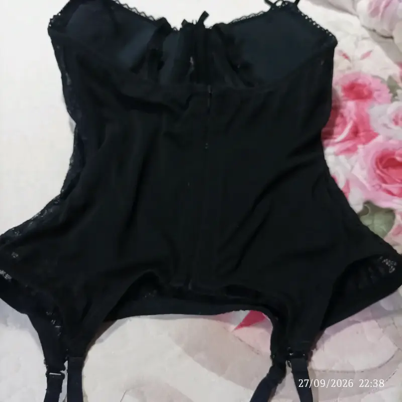 Corset negro de encaje con ligas - 3