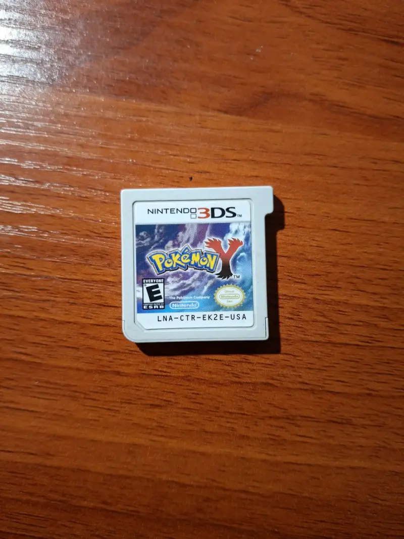 Cartucho de juego Pokémon Y para Nintendo 3DS