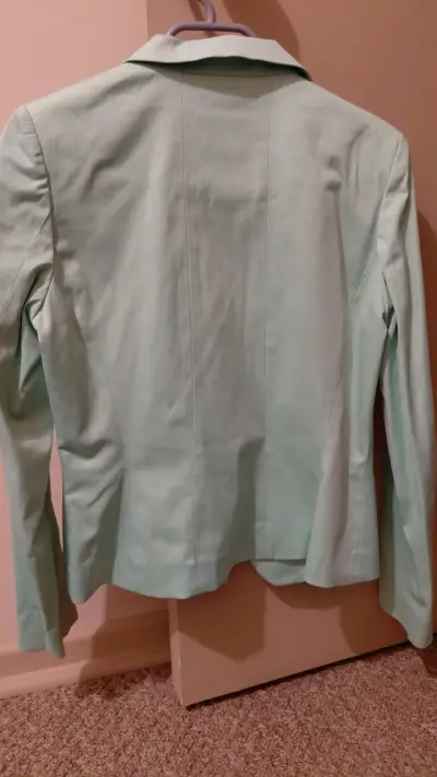 Blazer verde menta elegante para mujer - miniatura 2