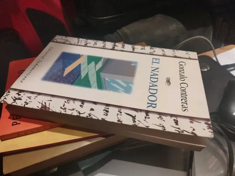 Libro 'El Nadador' de Gonzalo Contreras - 4