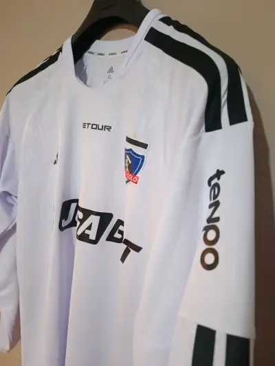 Camiseta Colo-Colo 2026 manga larga XL da para L - miniatura 3
