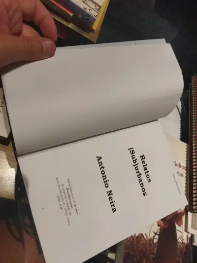 Libro Relatos (Sub)urbanos de Antonio Neira - miniatura 2