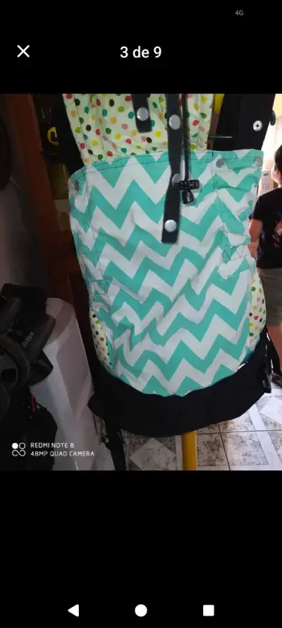 Mochila portabebés NYM colorida y cómoda - miniatura 2