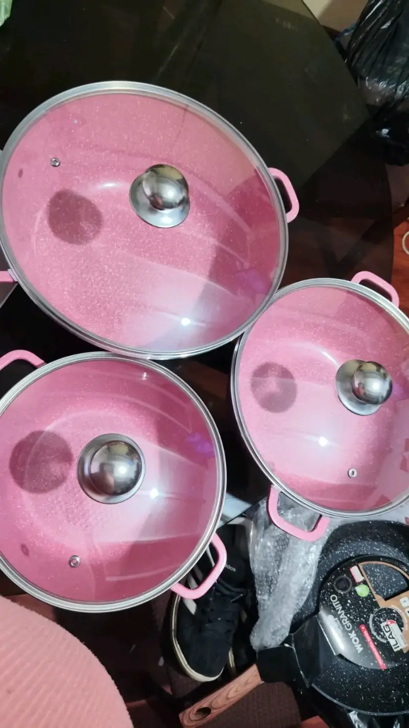 Juego de ollas rosadas con tapas de vidrio - 3